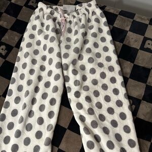 Women’s milk lounge white and grey polka dot fuzzy pyjama pants size medium